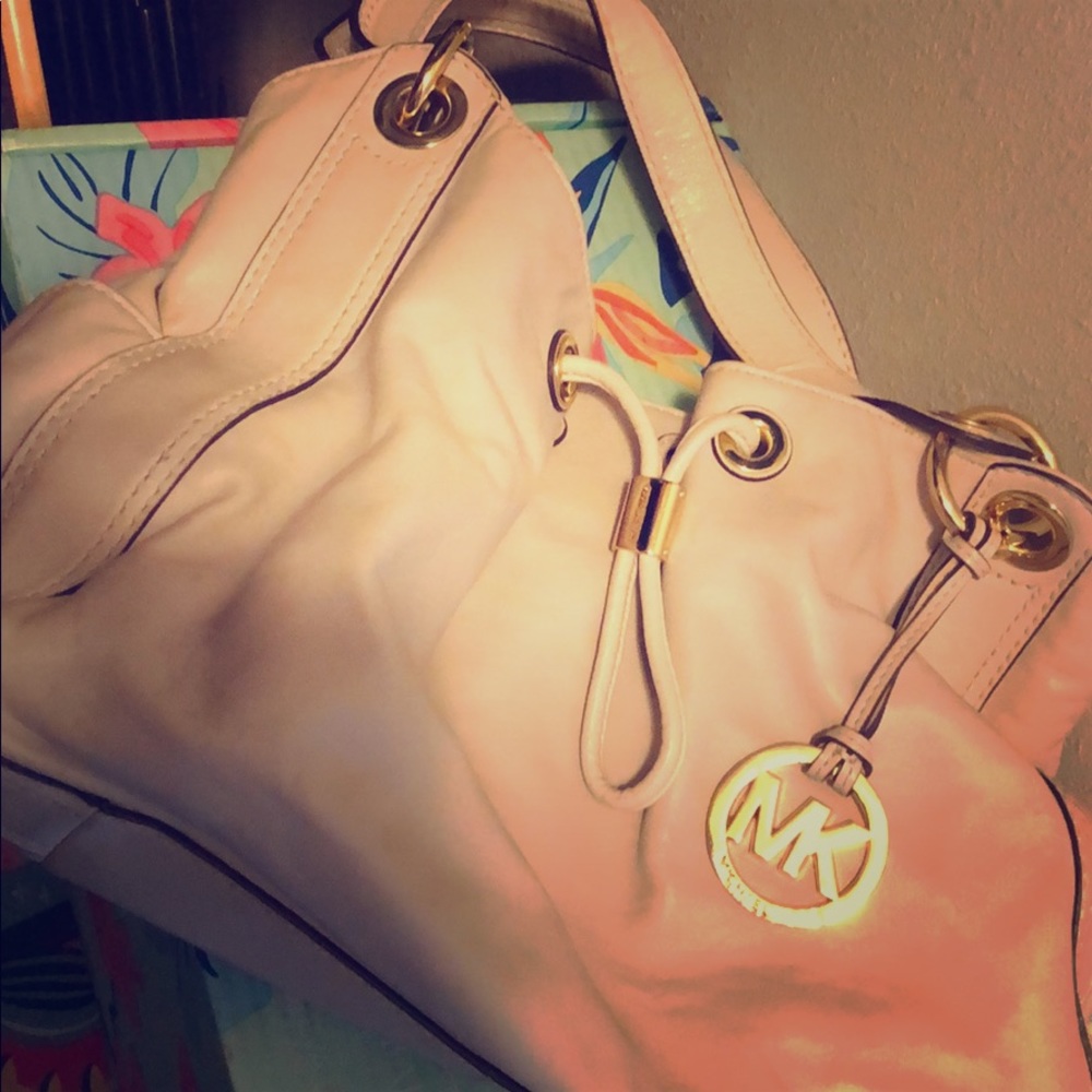 MK purse